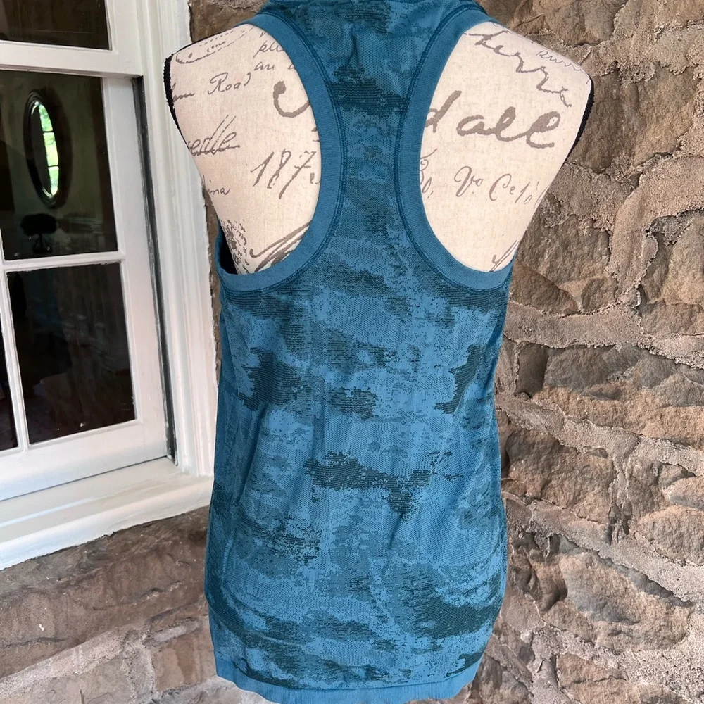 Athleta Teal Size L  Momentum Camo Racerback Tank Top - Picture 6 of 9